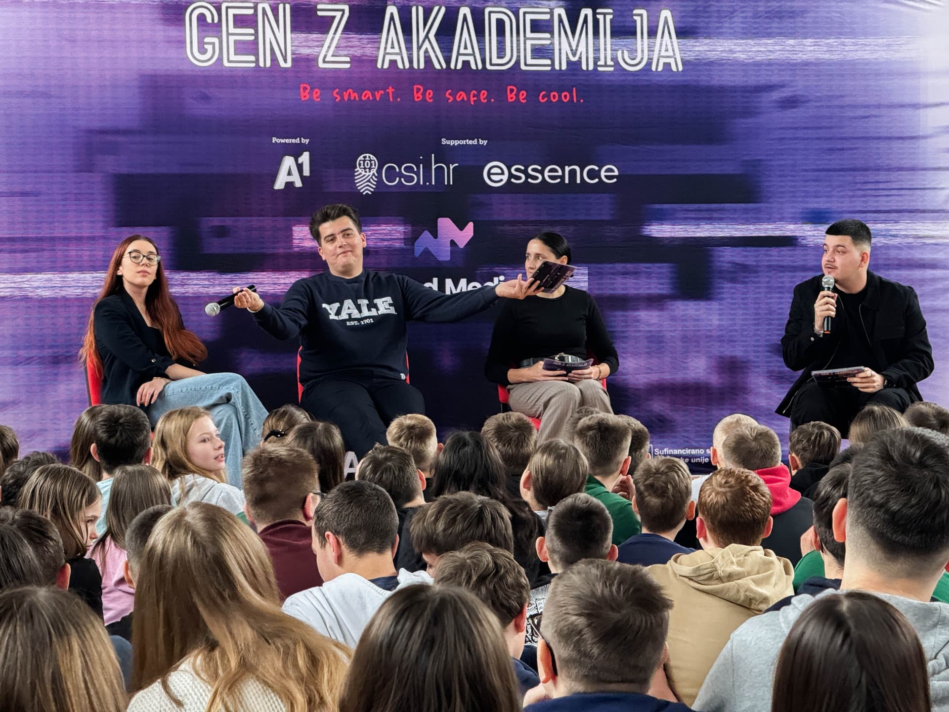 Znate li točnu granicu između 'sextinga' i 'sextortiona'?